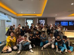 Dorong Rutinitas Baru Yang Baik, Direktur MBA Spartans Ajak Siswa SMAMX Nonton Children of Heaven